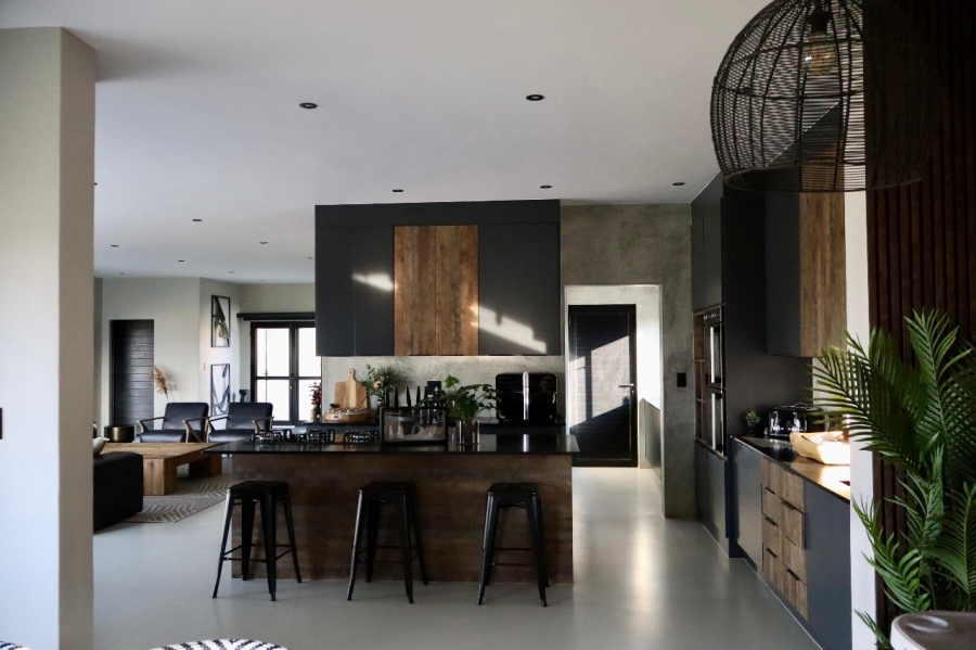 5 Bedroom Property for Sale in Cashan North West